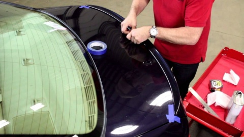 Dokładka klapy BMW uniwersalna 135 cm