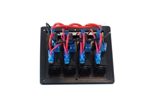 Panel przełączników ON-OFF x 4 + bezpiecznik automatyczny 2 x 5A, 10A, 15A