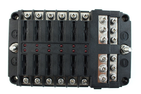 Skrzynka bezpieczników 12 obwodów uni + masa