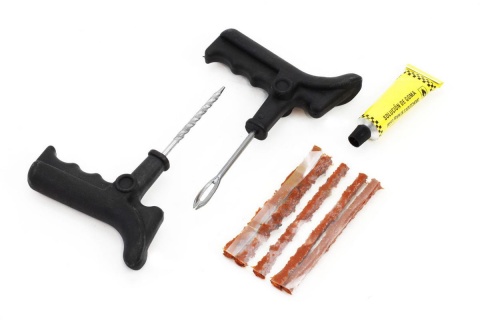 Zestaw naprawczy do opon + kompresor samochodowy 12V